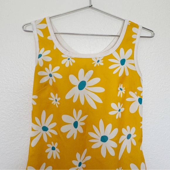 1960s Vintage Flower Print Mini Dress in Yellow SZ S - Picture 3 of 5